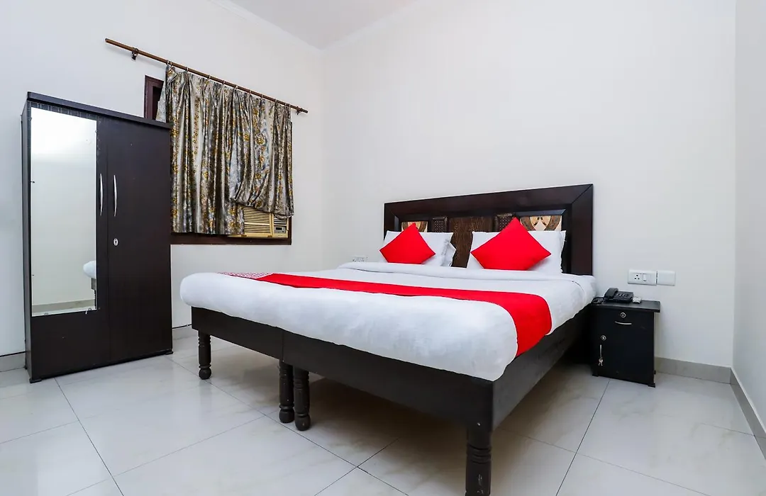Hotel O Shiv Shakti Inn Near Kamal Cinema-1
